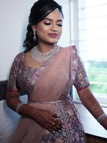 A beautiful reception look. The makeup was done during my pregnancy, and I'm so grateful for the trust my brides place in me.