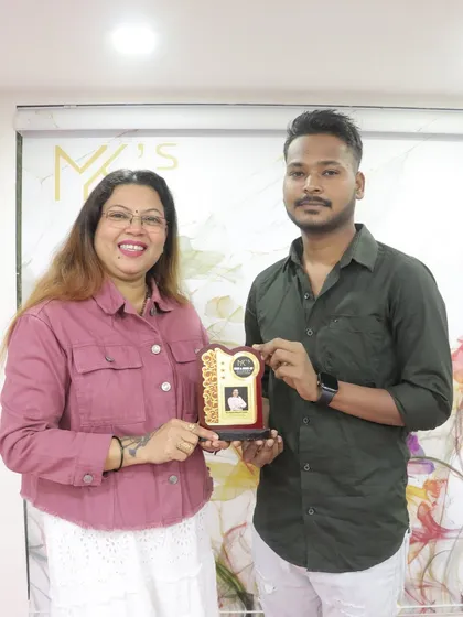 Celebrating a student's achievement. This token of appreciation is for his hard work and dedication during the course.