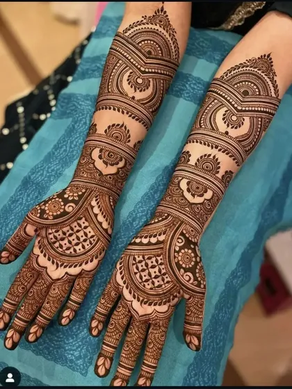 A classic design with symmetrical patterns and a heart motif.