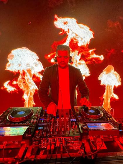 Destination Gigs: I Go Where the Party Goes photo 12