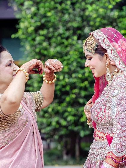 Raju Mehendi - Guest & Family Mehandi Our Team at Your Wedding photo 9