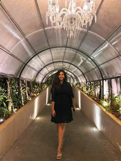 A simple little black dress is a wardrobe essential. It's perfect for an evening out and can be dressed up or down. Here, I've kept it simple for a chic, effortless vibe.