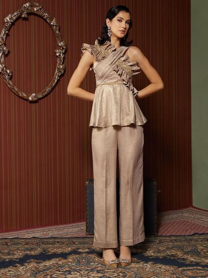 A full-length shot of the Aayat Co-ord Set by Alayza against our custom-styled backdrop.