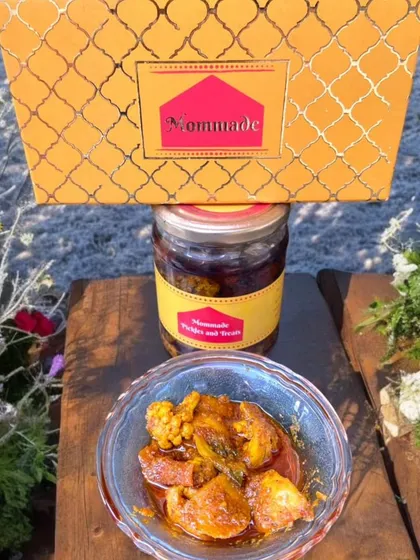 When winter arrives, I love making my Gobi, Gaajar, Shalgam Achaar. This pickle is a crunchy, tangy mix of fresh cauliflower, carrots, and turnips, all pickled in a traditional Punjabi style. It’s a seasonal favourite that brings warmth to chilly days.