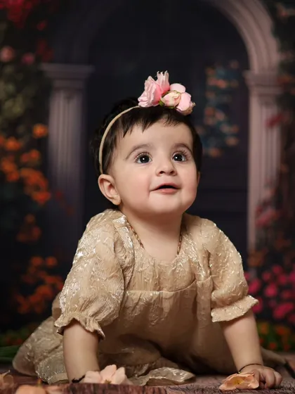 Look at those big, curious eyes! This is the age of exploration, and we love capturing their sense of wonder as they look at the world around them.
