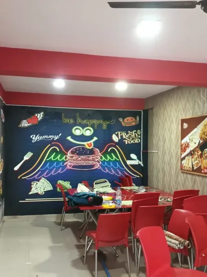 Ansari - Wallpaper & Mural Installation Commercial & Office Spaces photo 4