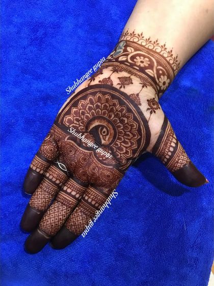 The Rich Henna Stain photo 3
