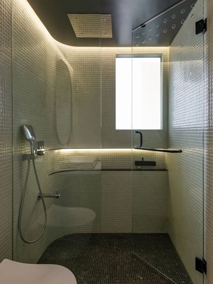 A Hint of Azul: Curvilinear Forms & Color photo 24