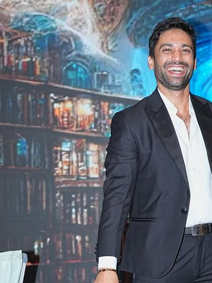 Sharan Kuttappa - Stage Magic & Mentalism Corporate Events: Energizing Your Team photo 9