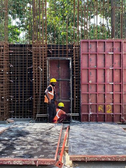 The Construction Process: Material and Form photo 23