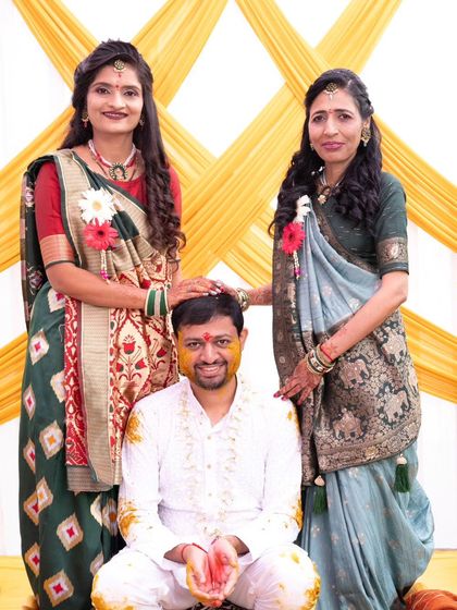 It brings me so much joy to see my clients wearing my creations. Here are two lovely ladies wearing my handmade jewelry at a Haldi ceremony.
