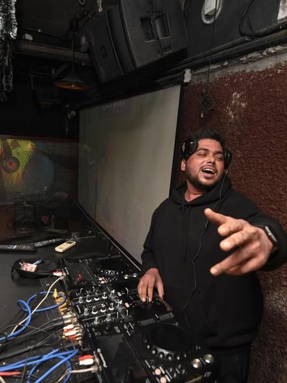 Behind the Decks: The Art of the Mix photo 46