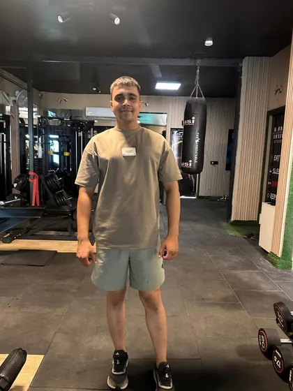 A simple standing pose, ready to train.