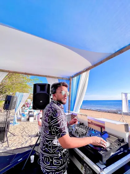 A beachside setup in Bali. The tropical setting is perfect for a daytime set filled with groovy and uplifting house music.