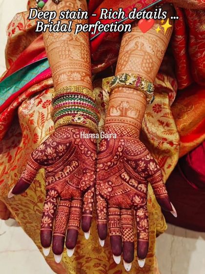 Bridal perfection is in the deep stain and rich details. This photo showcases the beautiful dark color on the bride's palms, highlighting every line of her intricate design.