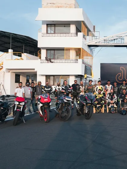 Kicking off 2023 right. The full group from our Season 12, Edition 1 event at Kari Motor Speedway, with a diverse lineup of bikes.