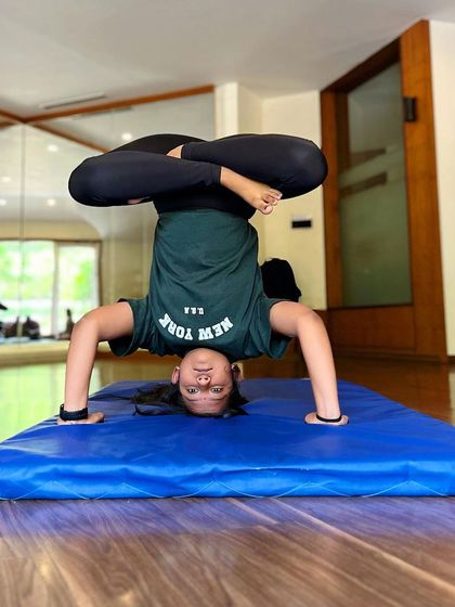 The Movement Studio - Gymnastics & Calisthenics Calisthenics: Strength & Balance photo 30