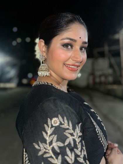 Date The Ramp - Designer & Occasion Wear Rental Celebrity Closet on Rent photo 59