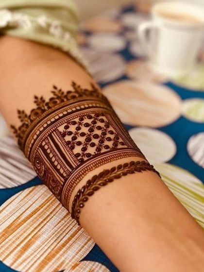 Intricate Bridal & Engagement Mehandi photo 22