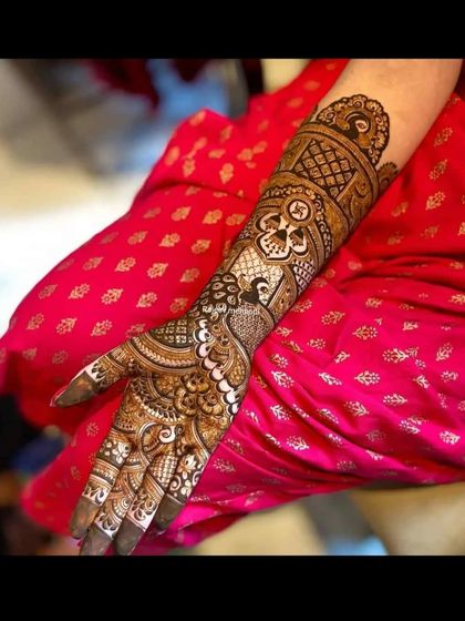 Bridal & Wedding Mehndi photo 27
