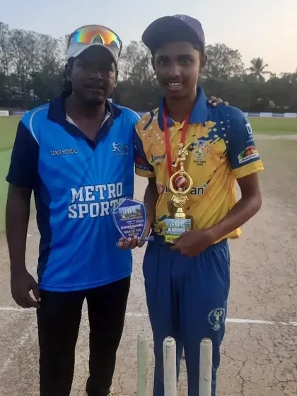 Another one for the cabinet. Our U-19 player Devesh Brije being awarded 'Best Batsman' for his performance in the Goa tournament.
