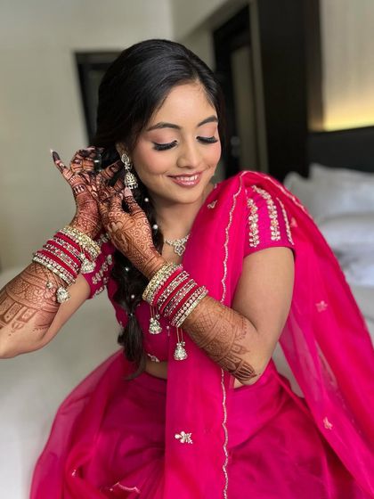 Haldi & Mehendi Radiance photo 37