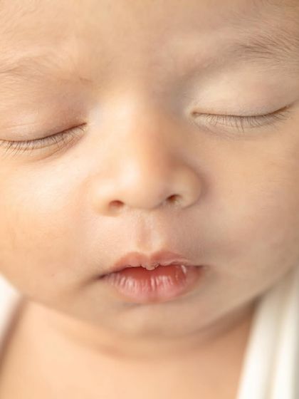 Newborn Portraits: The First Few Days photo 20