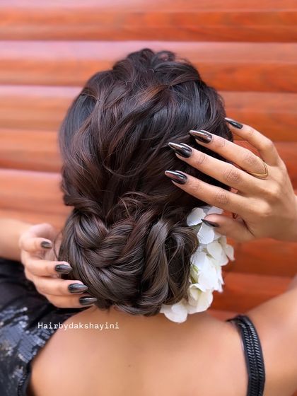 Dakshayini - Hairstyling Academy & Workshops Elegant Buns & Updos photo 14
