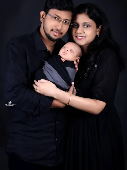 A new baby brings the whole family closer. We make sure to capture that connection with beautiful family portraits, creating a timeless keepsake that includes parents, siblings, and the newest member of your family.