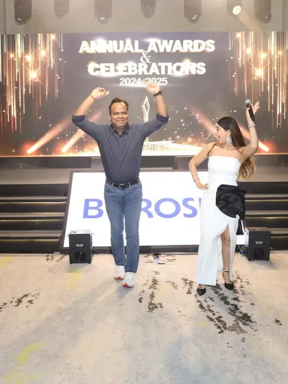 Sharing a dance on stage is one of my favorite ways to bring energy to an event. A fun moment from the Borosil annual celebrations in Dubai.