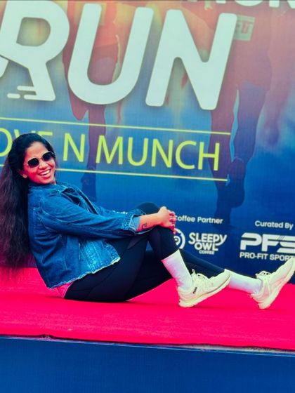 Having fun on the red carpet before the Farmley Snack Run begins.