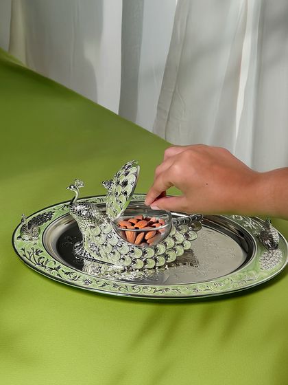 Ornate Serveware & Centerpieces photo 36