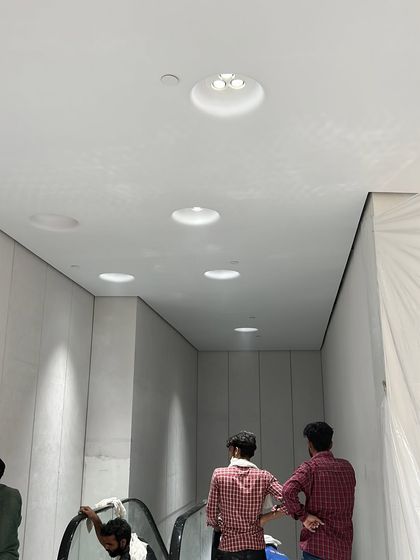 High-Stakes Retail Interiors photo 53