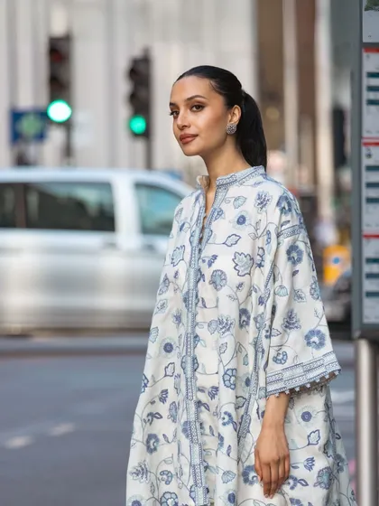 Stopping traffic in my Ashby Kurta from the Oon collection. The oversized fit and beautiful floral embroidery make it a chic and modern choice for winter.