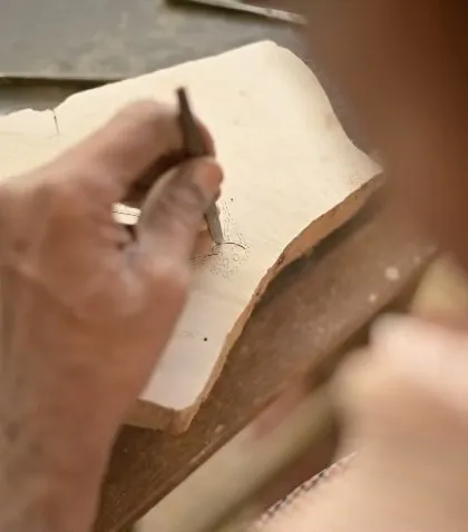 At the confluence of craft, culture and heritage are the skilled artisans who carry an invaluable legacy. We are grateful to CAIR, DFAT and Australian Consultate to support a unique cross-cultural exchange with Bábbarra Women’s Centre, Maningrida.