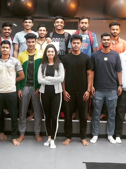 An educational session for senior category badminton players on common muscular imbalances. Understanding these imbalances is the first step toward correcting them and preventing injuries.