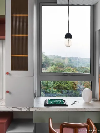 The kids' study nook with a view, designed to inspire creativity and make homework a more enjoyable experience.