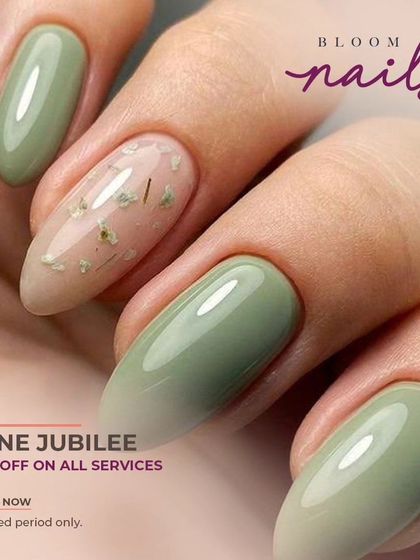 A duplicate of the green milkbath nail design for the June Jubilee offer.