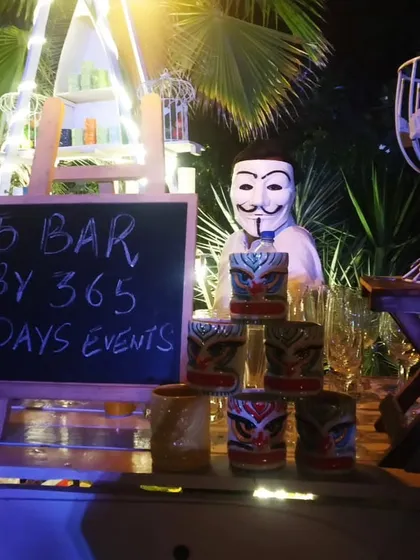 To match a client's quirky theme, I incorporated these fun tiki-style mugs into the bar service. The small details, like the chalkboard sign and themed props, help create a cohesive and memorable event.