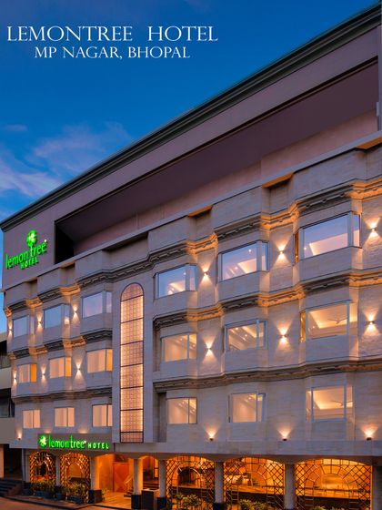 Grand Entrances & Lobbies photo 3