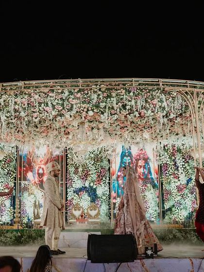 Grand Entrances & Varmala Spectacles photo 14