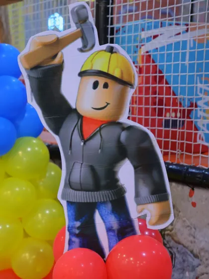 A cutout of a Roblox character, a popular choice for gaming-themed parties. We can create parties based on your child's favorite online games.