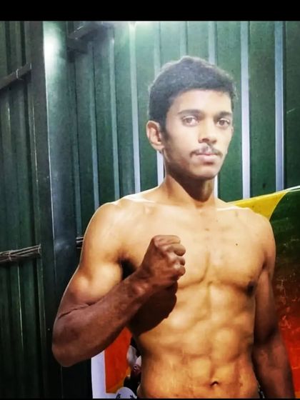 A throwback picture from my early MMA training days in 2021. It's a good reminder of how far I've come and the journey that lies ahead.