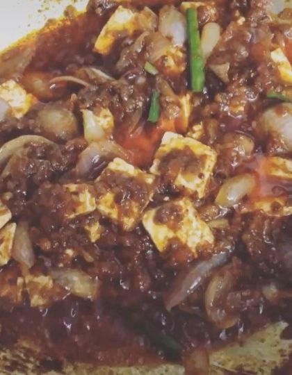 A homestyle paneer dish with onions, cooked in a thick, spicy masala. This is simple, authentic ghar ka khana.