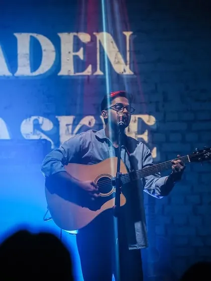 A solo acoustic moment during the band show at AntiSocial. It's important to have these quieter moments to connect with the audience before bringing the energy back up.