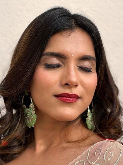 Himabindu - Commercial & Celebrity Makeup On-Set & Celebrity Makeup photo 11