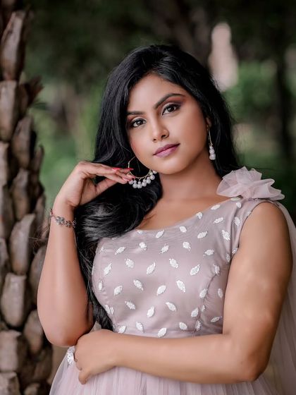 Surabhi Designer Collections - Occasion Wear Rental & Custom Design Elegant Sarees & Blouses photo 8