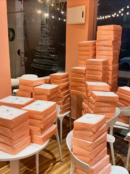 Gearing up for a big corporate order. It brings me so much joy to see these boxes stacked high, ready to be filled with fresh-baked happiness for employees and clients. This is proof that I can handle gifting for events of any scale.