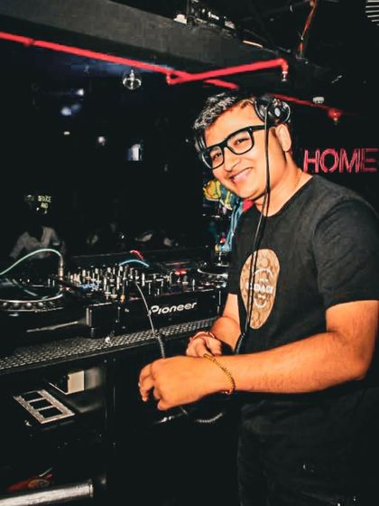 High-Energy Club Nights photo 36