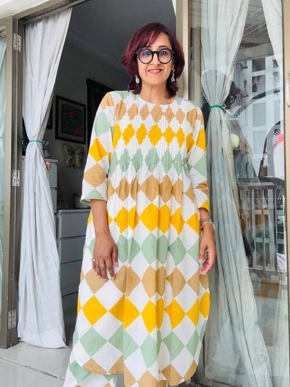 Enjoying the festive season in this comfortable and stylish kurta set from The Loom.